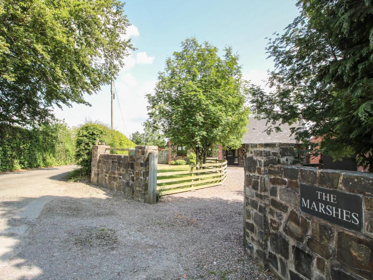 The Marshes Villa Welshpool Bagian luar foto